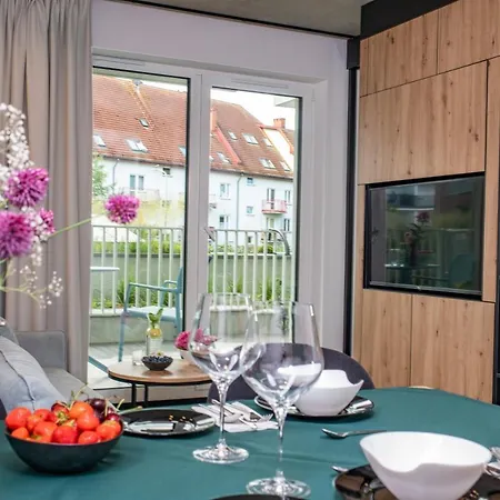 Port Luksusowe & - 2 Doroslych I 2 Dzieci Apartamento